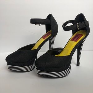 FRH | black with stripes platform heels